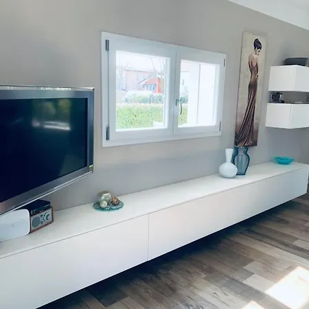 Casa Al Mare, Moderna Con Piscina E Giardino! * リド・ディ・イエゾロ
