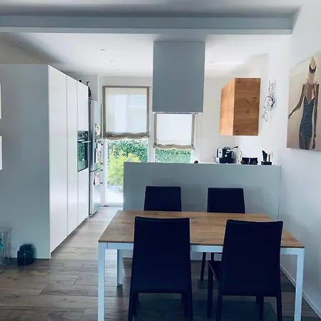Apartament Casa Al Mare, Moderna Con Piscina E Giardino! Lido di Jesolo