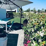 Apartman Casa Al Mare, Moderna Con Piscina E Giardino!