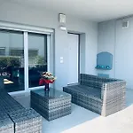 Casa Al Mare, Moderna Con Piscina E Giardino! Apartman