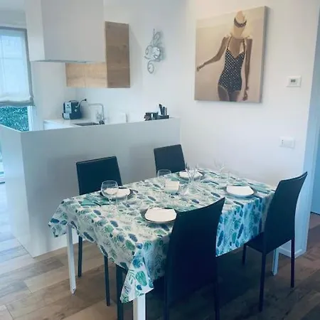 Casa Al Mare, Moderna Con Piscina E Giardino! Apartman *