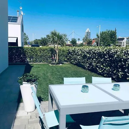 Apartman Casa Al Mare, Moderna Con Piscina E Giardino!