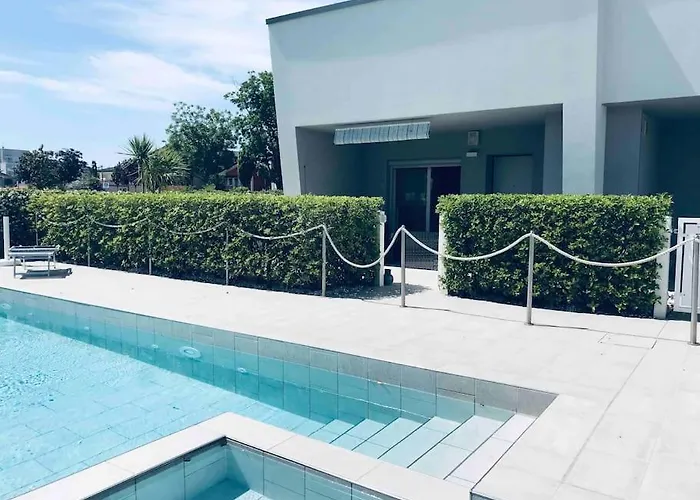 Casa Al Mare, Moderna Con Piscina E Giardino! Apartament